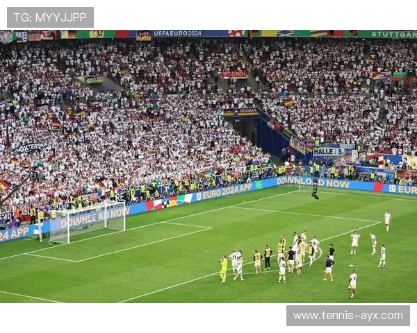 足球星期一精彩回顾与分析 纵览本周足球赛场焦点对决与球员表现