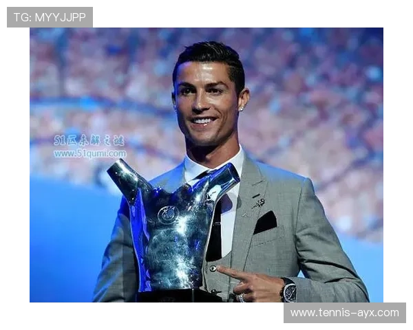 足球球星帅照集锦，展现男生帅气与力量的完美结合